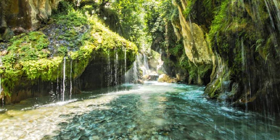 Yaz gelirken burayı planlarınıza mutlaka dahil edin! Giden kendini Amazon’da sansa da burası Türkiye: Adeta göz kamaştırıyor 6